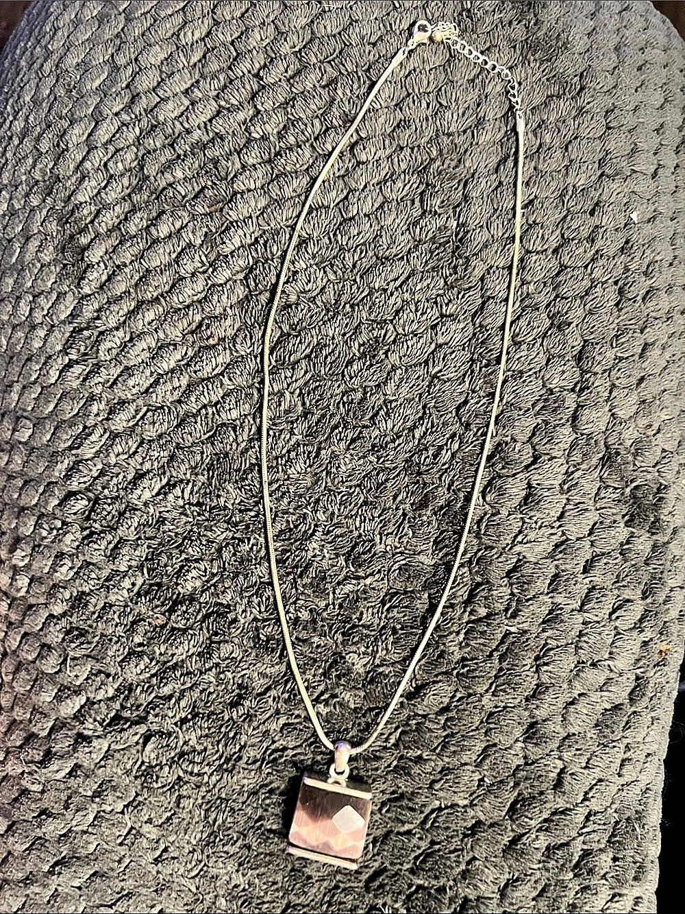 Geometric Pendant Necklace in Gold & Pink Like New
